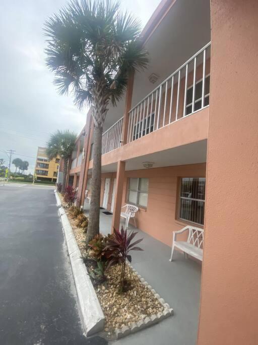Beachfront Condo On Quiet Treasure Island- 1 Bed St. Pete Beach Exterior foto