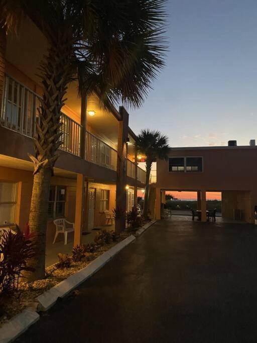 Beachfront Condo On Quiet Treasure Island- 1 Bed St. Pete Beach Exterior foto